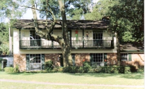 The Weston and Agnes Thomas Family Home before the Expansion